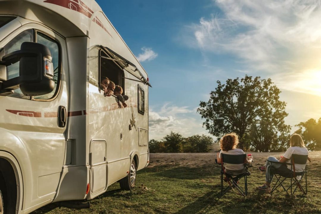 découvrez nos solutions d'assurance camping-car adaptées à vos besoins : protection complète, assistance 24h/24 et tarifs compétitifs pour voyager en toute tranquillité.