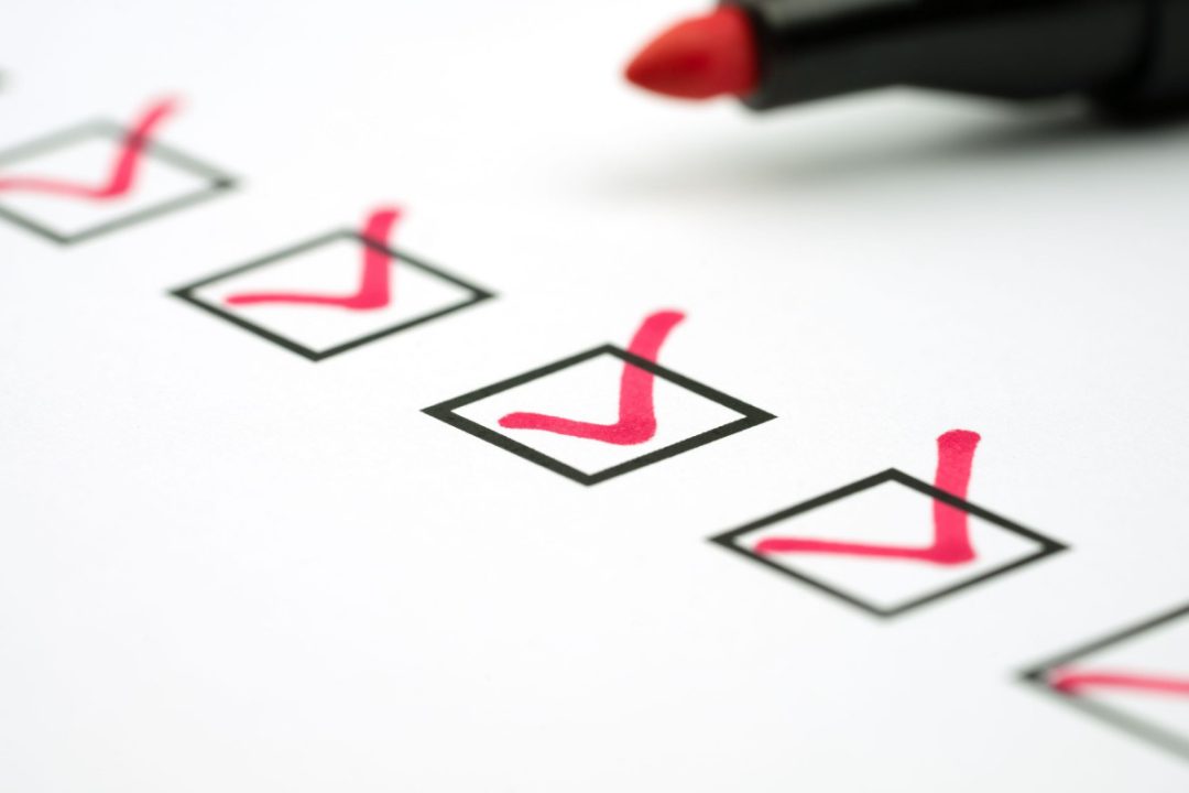 découvrez comment l'assurance et la condition suspensive impactent vos contrats immobiliers et protégez vos intérêts efficacement.