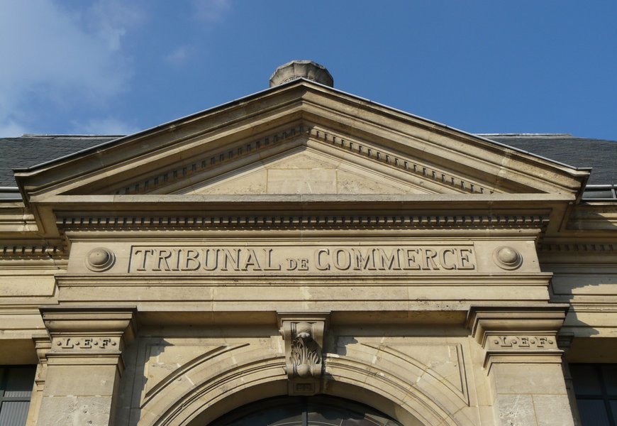 découvrez le régulateur suspendu par le courtier jacques pilliot, expert en solutions financières innovantes et adaptées à vos besoins.
